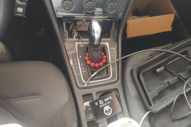 Volkswagen Golf 2019 #14 Volkswagen Golf 2019 car image #14
