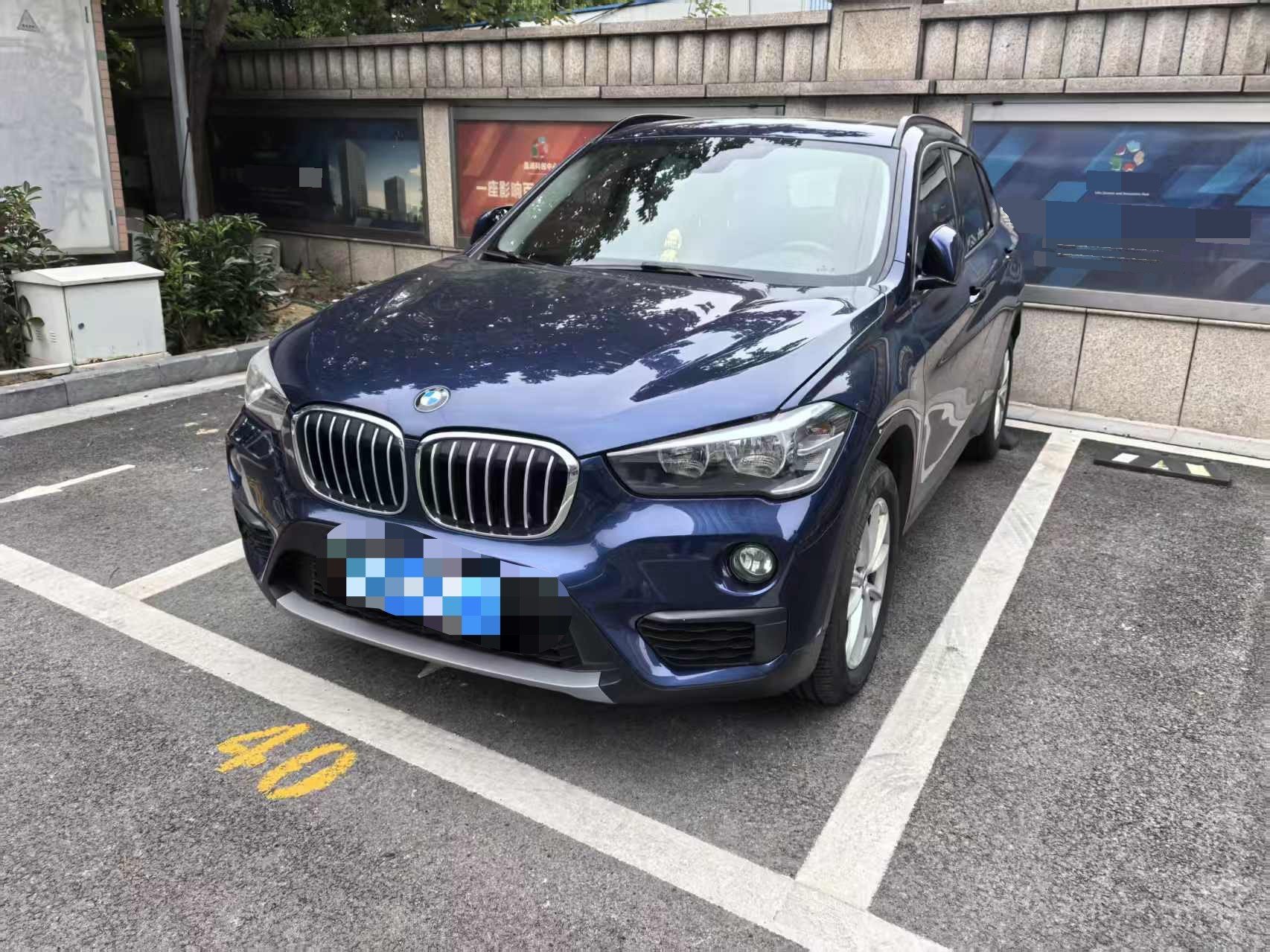 BMW X1 2019 BMW X1 2019 car image