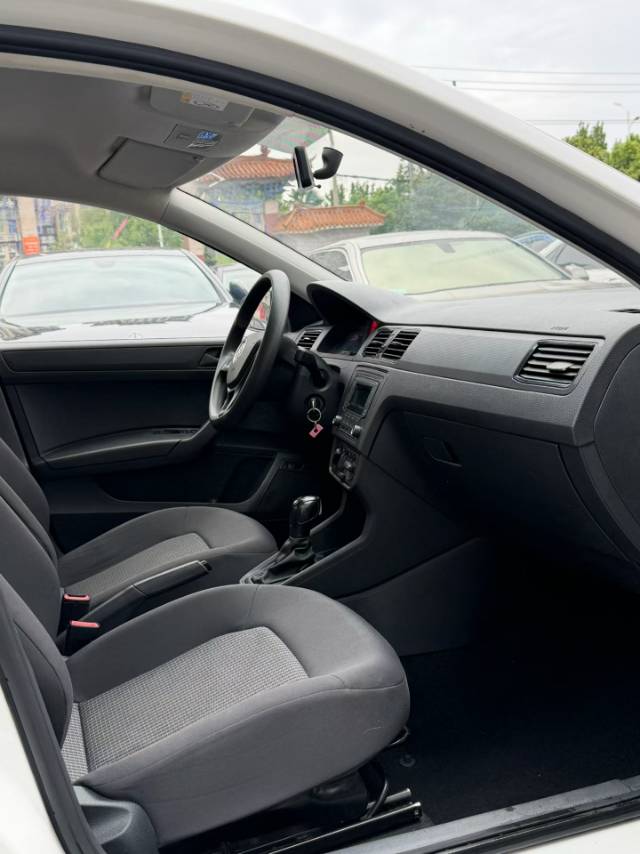 Volkswagen Santana 2020 car image #5