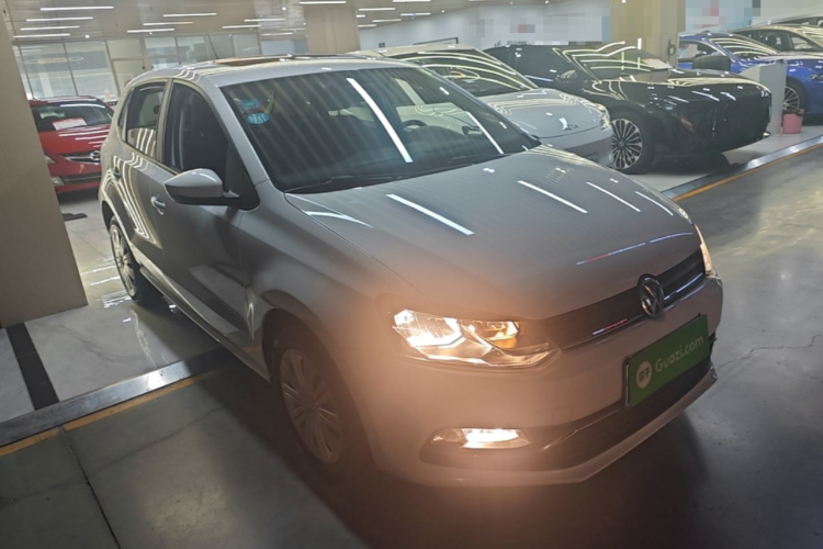 Volkswagen Polo 2018 car image #6