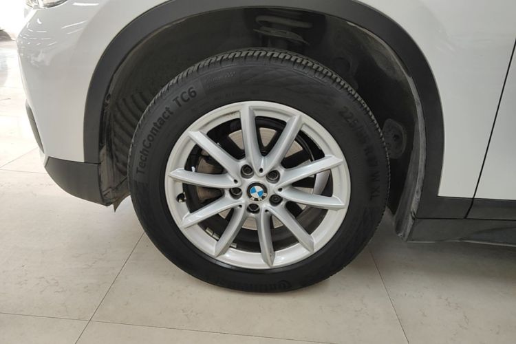 BMW X1 2018 car image #9