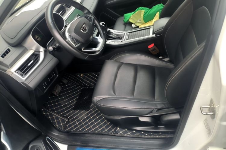 GEELY Emgrand 2019 #15 GEELY Emgrand 2019 car image #15