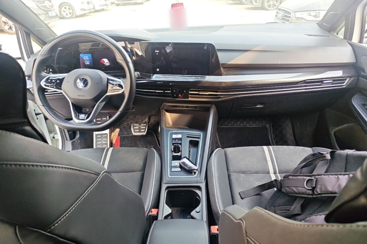 Volkswagen Golf 2021 صورة سيارة #11