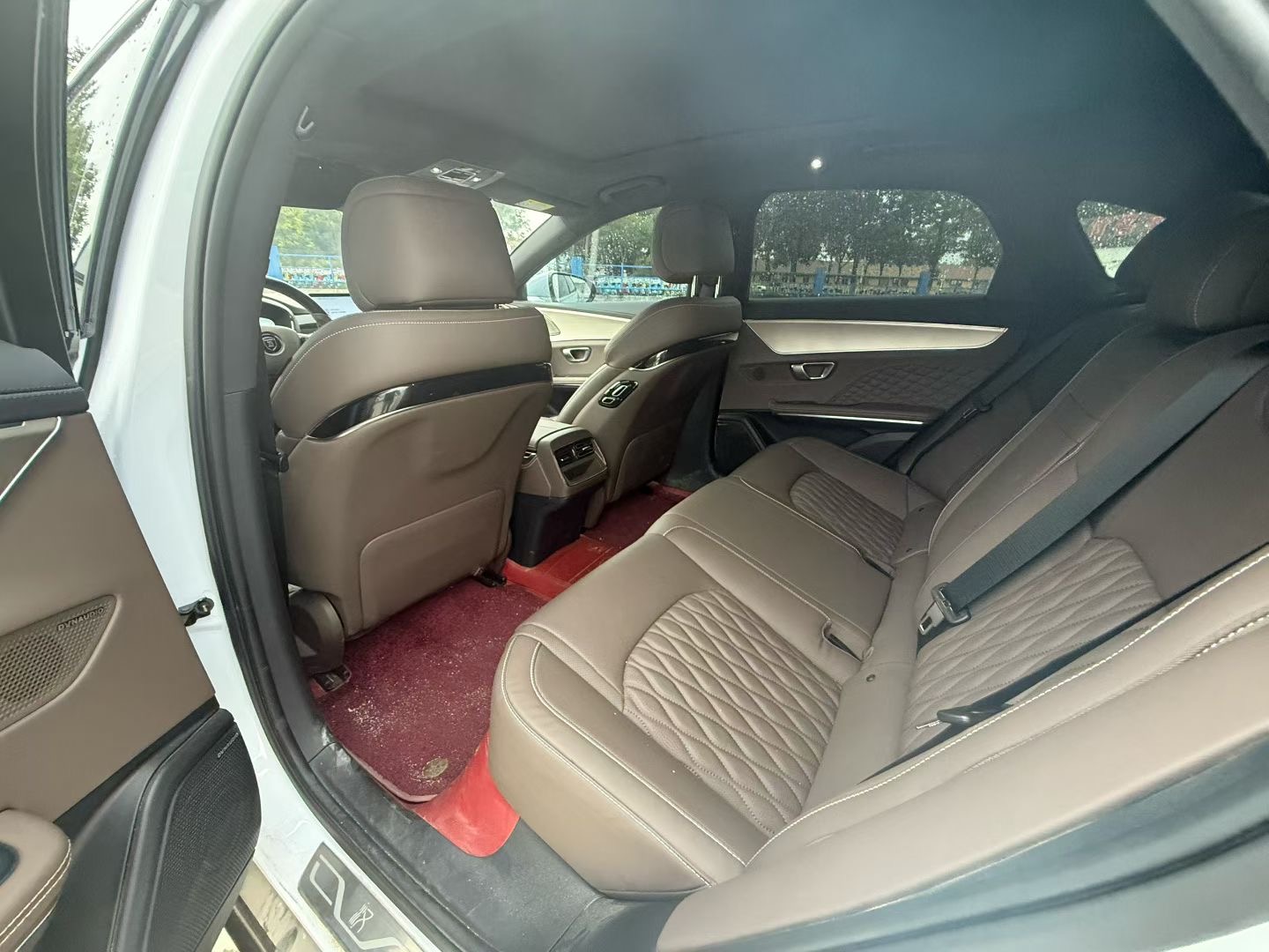 BYD Han 2023 imagem de carro #5