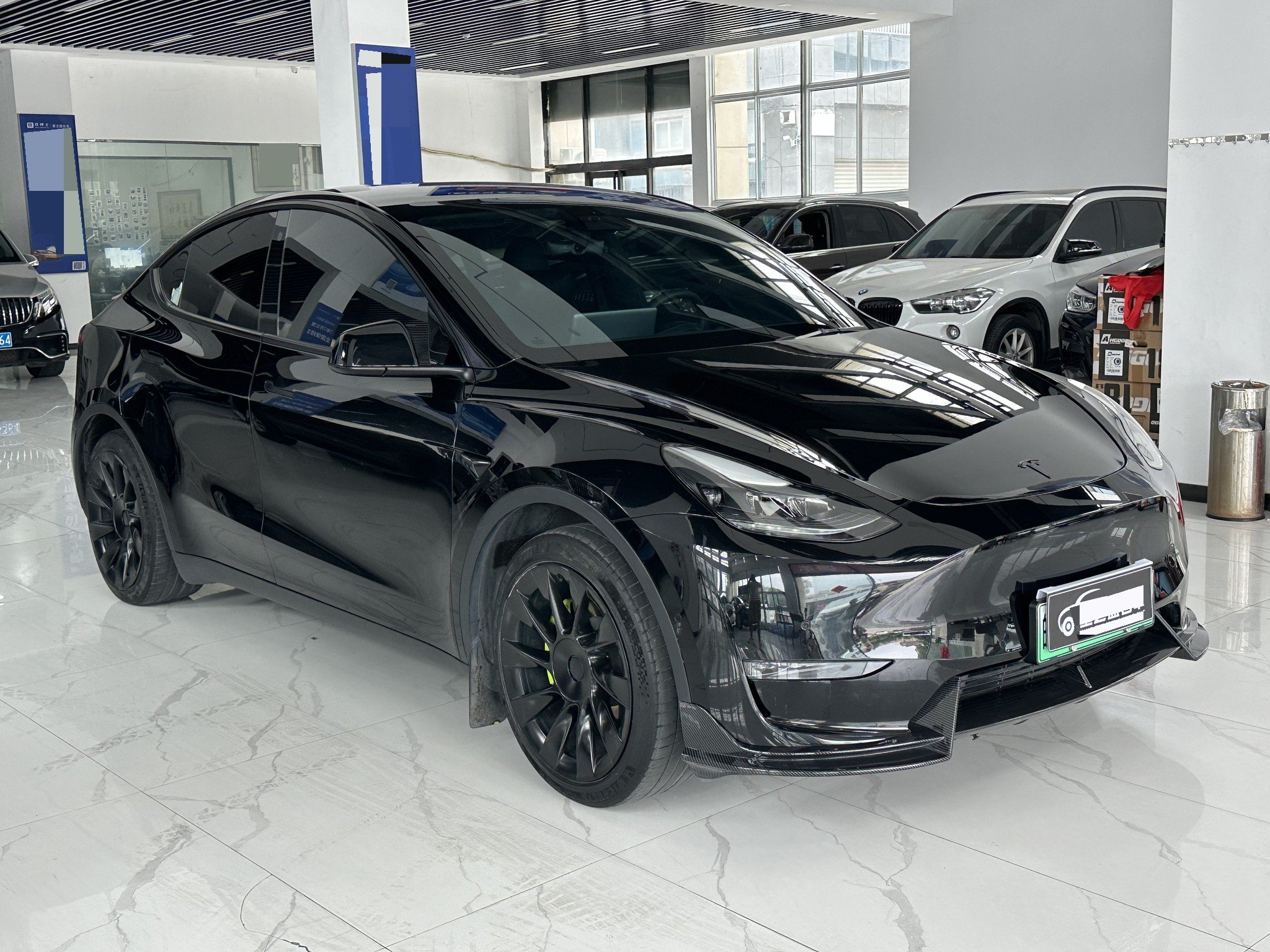 Tesla Model Y 2021 #2 Tesla Model Y 2021 صورة سيارة #2