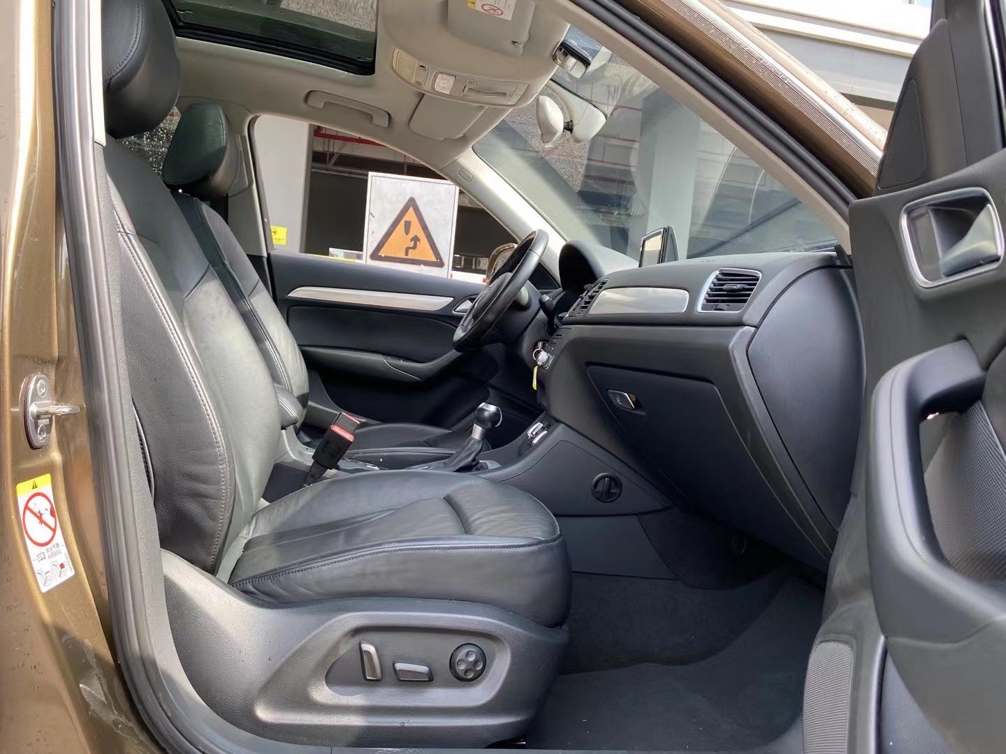 Audi Q3 2015 immagine di auto #5