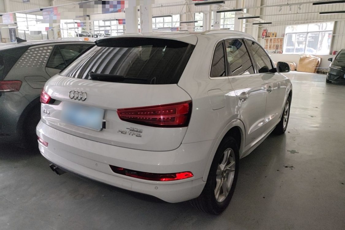 Audi Q3 2018 #2 Audi Q3 2018 car image #2
