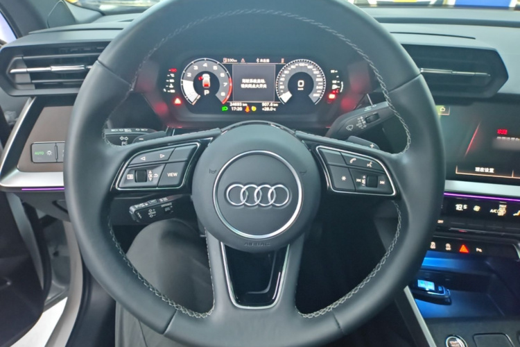 Audi A3 2024 immagine di auto #11