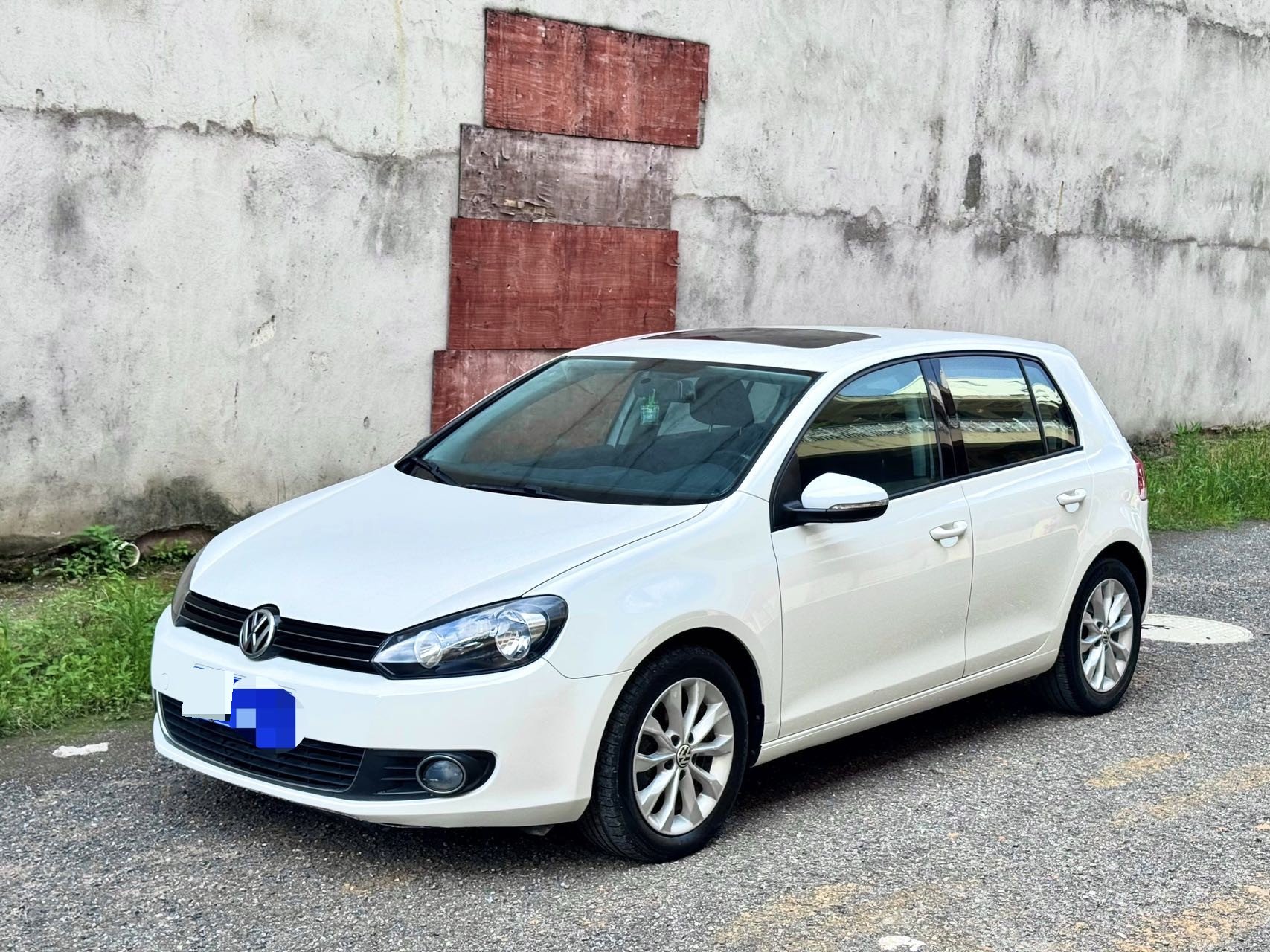 Volkswagen Golf 2014 car image 