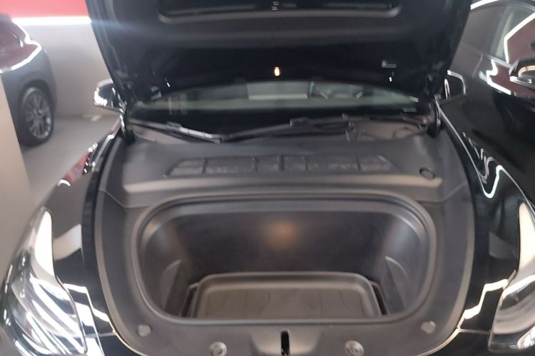 Tesla Model Y 2022 #20 Tesla Model Y 2022 car image #20