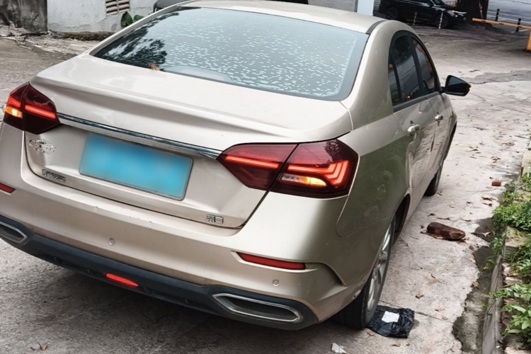 GEELY Emgrand 2021 #7 GEELY Emgrand 2021 car image #7