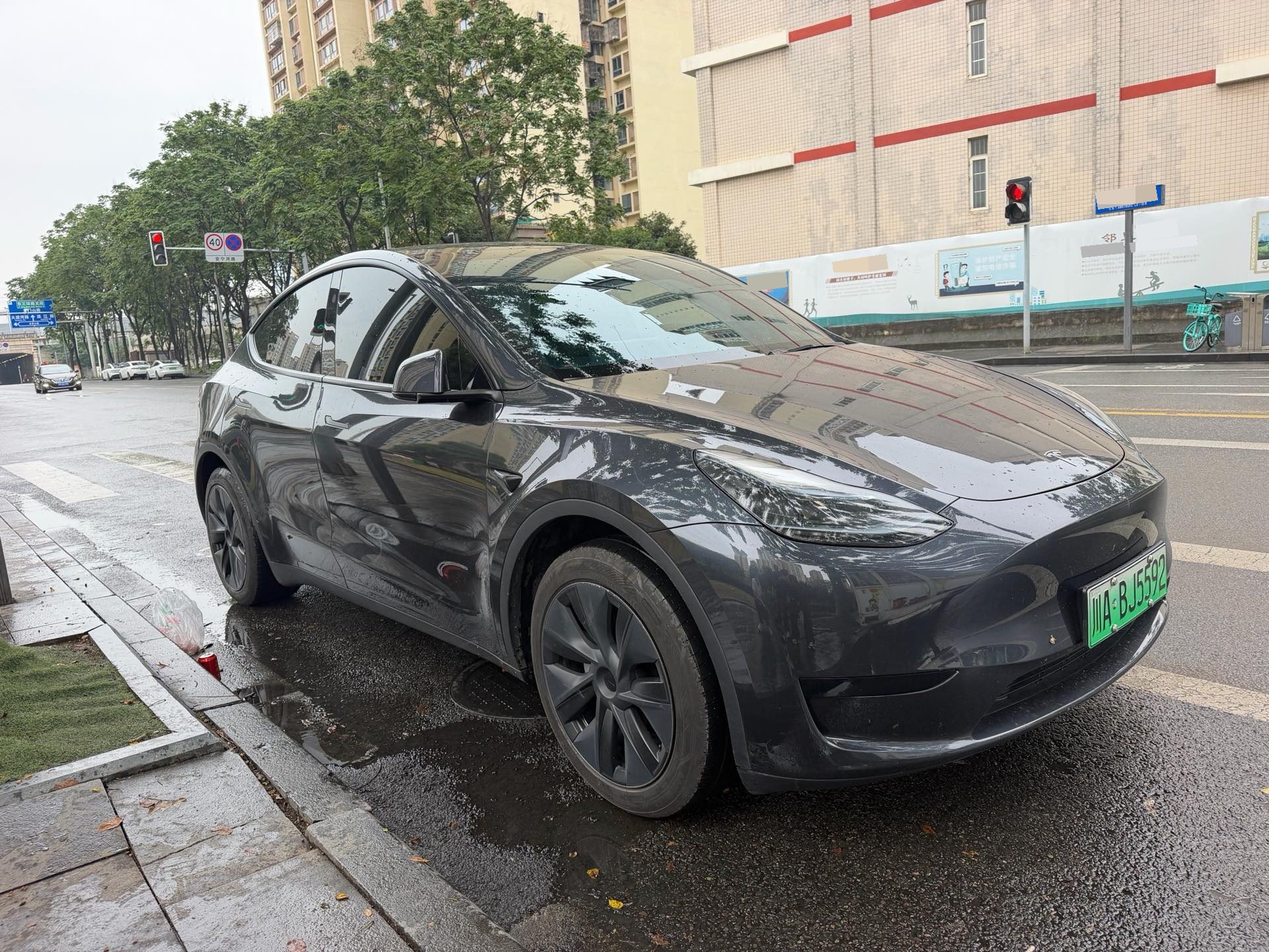 Tesla Model Y 2024 #2 Tesla Model Y 2024 imagen de coche #2