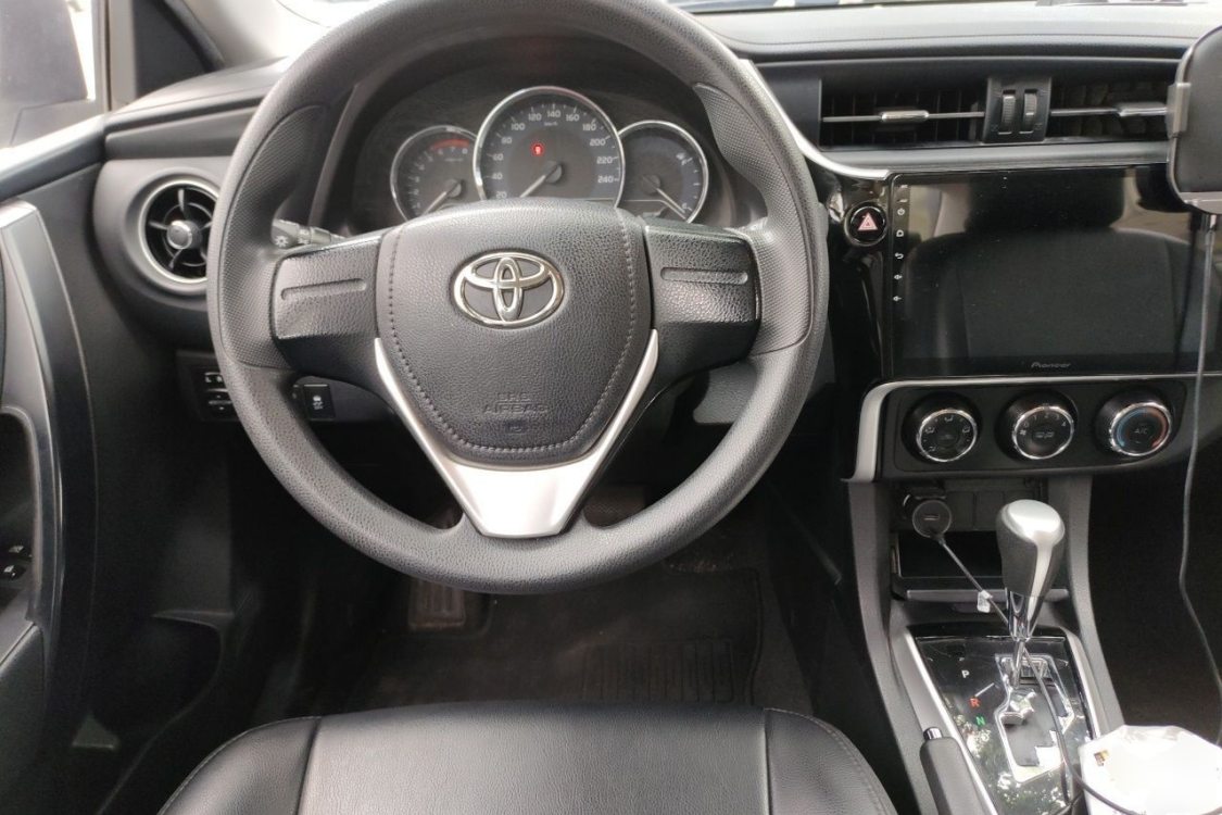 Toyota Corolla 2019 #12 Toyota Corolla 2019 car image #12