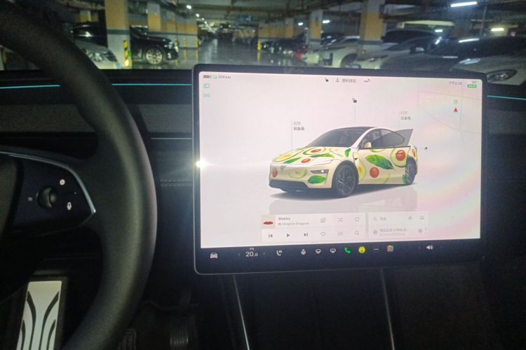 Tesla Model Y 2025 #12 Tesla Model Y 2025 car image #12