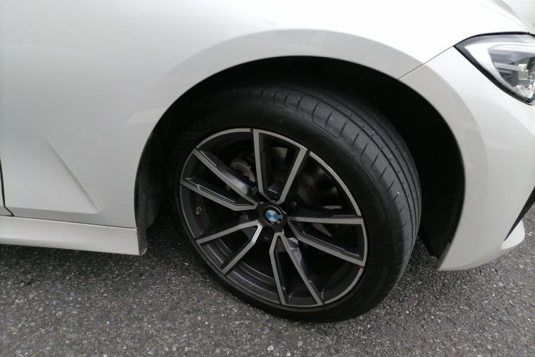 BMW 3 Series 2021 #6 BMW 3 Series 2021 car image #6