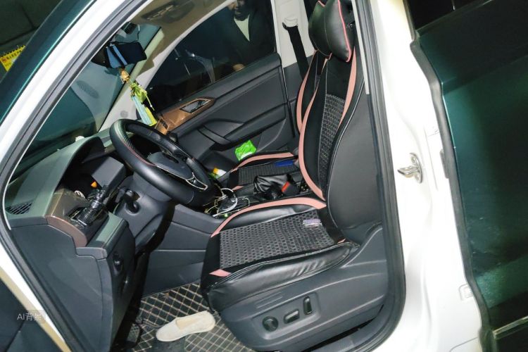 Volkswagen Tharu 2022 car image #17