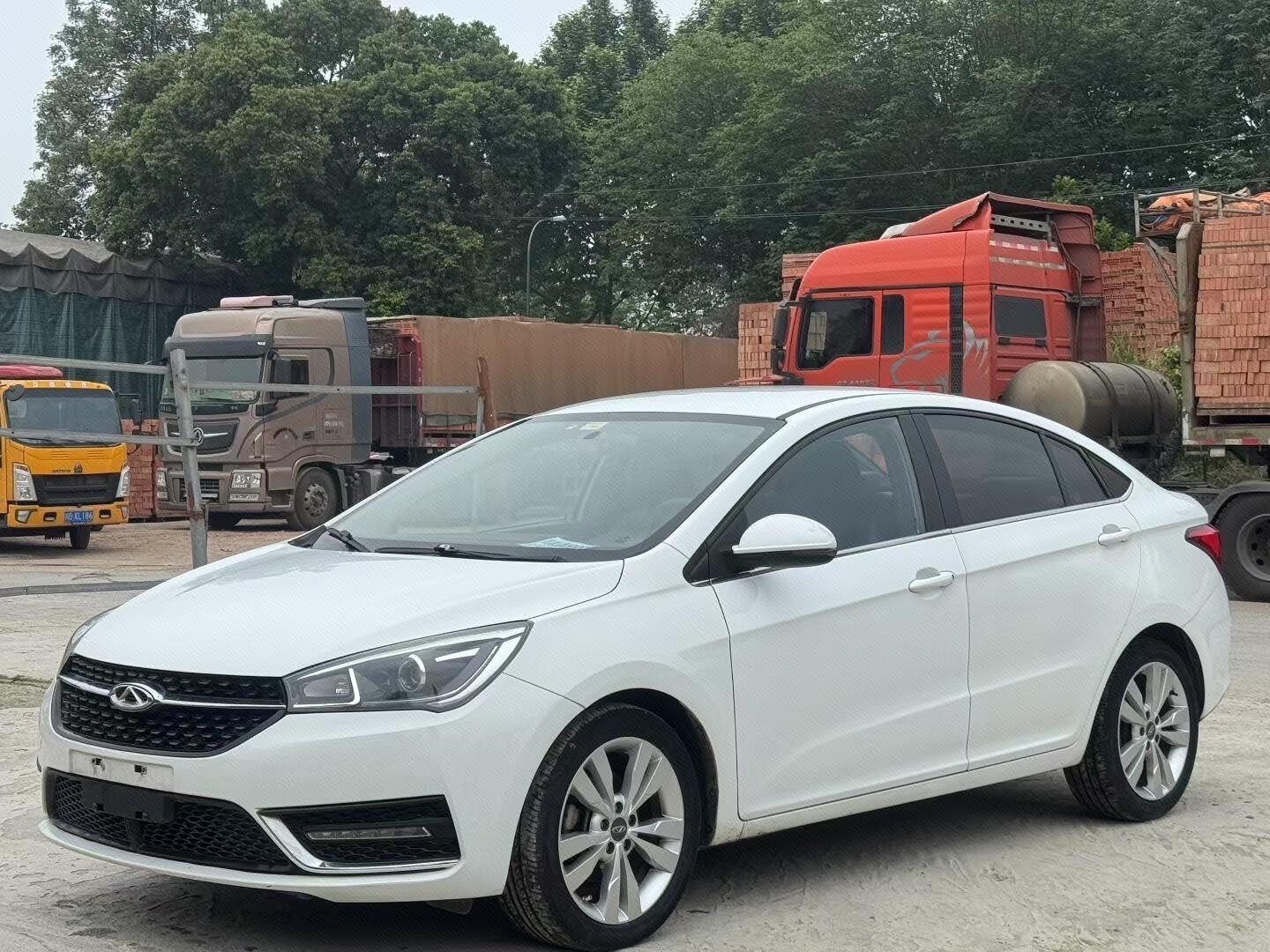 Chery Arrizo 5 2016 car image 