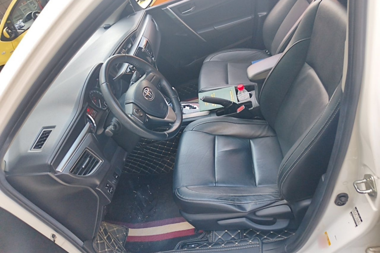 Toyota Corolla 2015 #15 Toyota Corolla 2015 car image #15