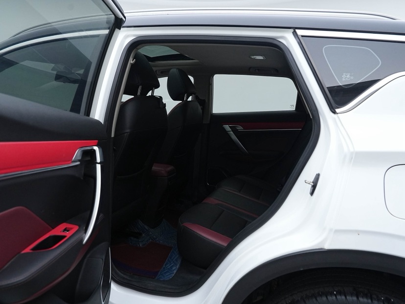 GEELY Coolray 2022 car image #8
