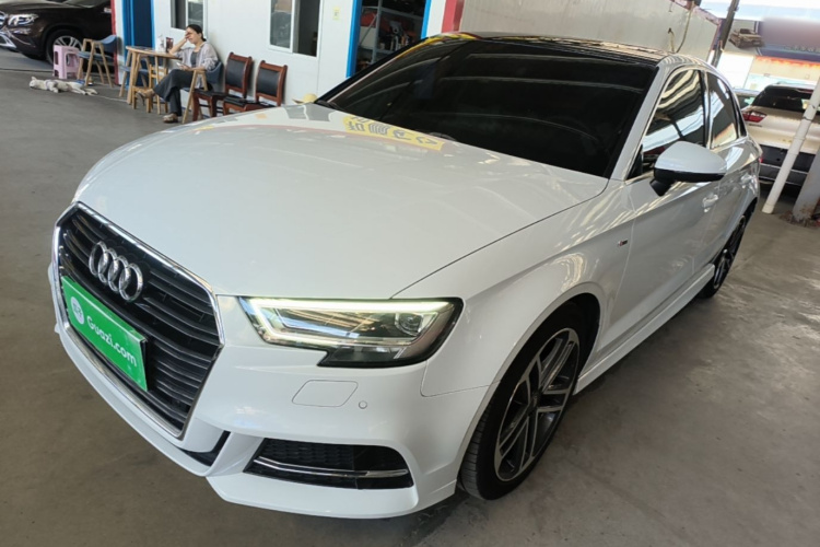 Audi A3 2019 #2 Audi A3 2019 car image #2
