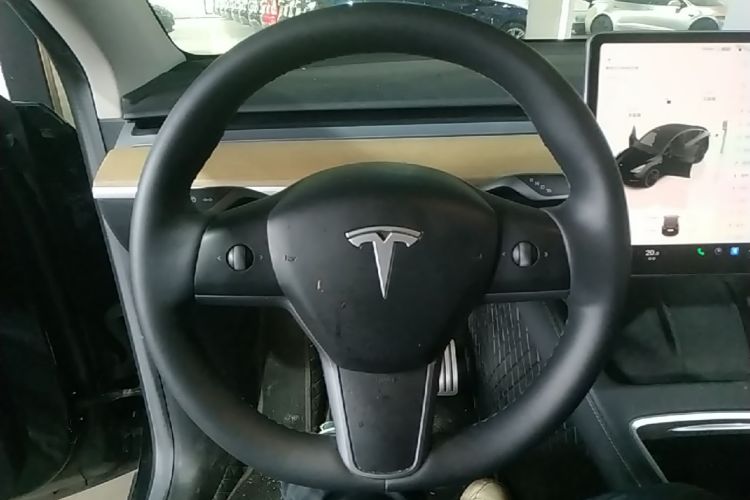 Tesla Model Y 2022 #11 Tesla Model Y 2022 car image #11