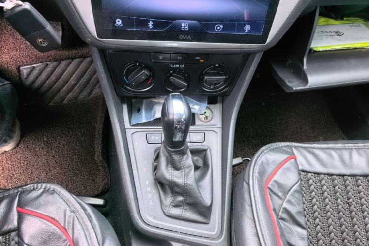 Volkswagen Lavida 2019 #14 Volkswagen Lavida 2019 car image #14