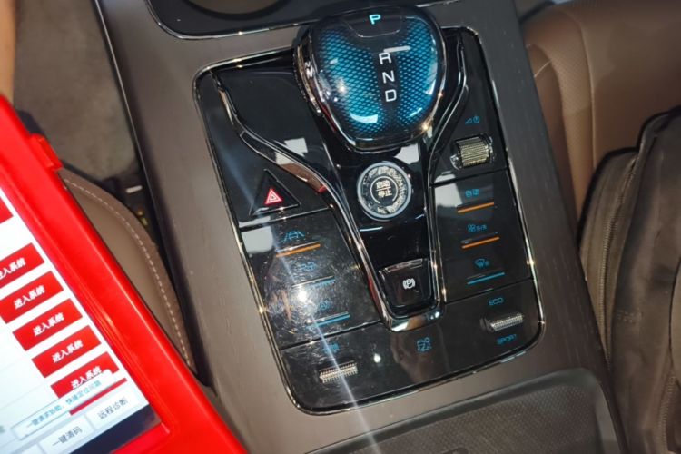 BYD Han 2021 immagine di auto #14