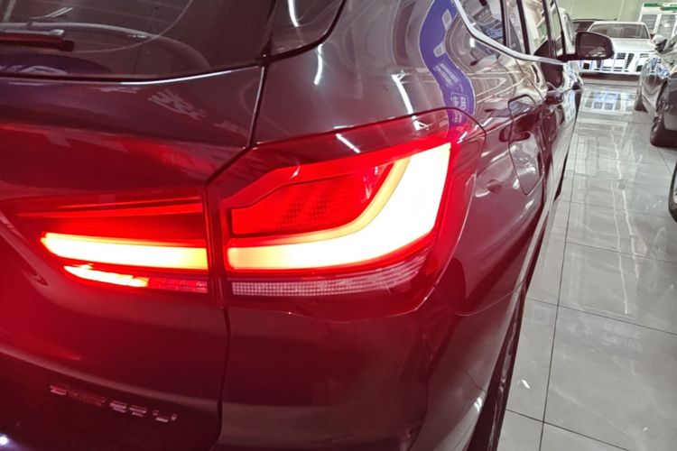 BMW X1 2021 #8 BMW X1 2021 car image #8