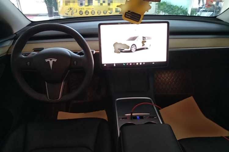 Tesla Model Y 2011 #11 Tesla Model Y 2011 immagine di auto #11