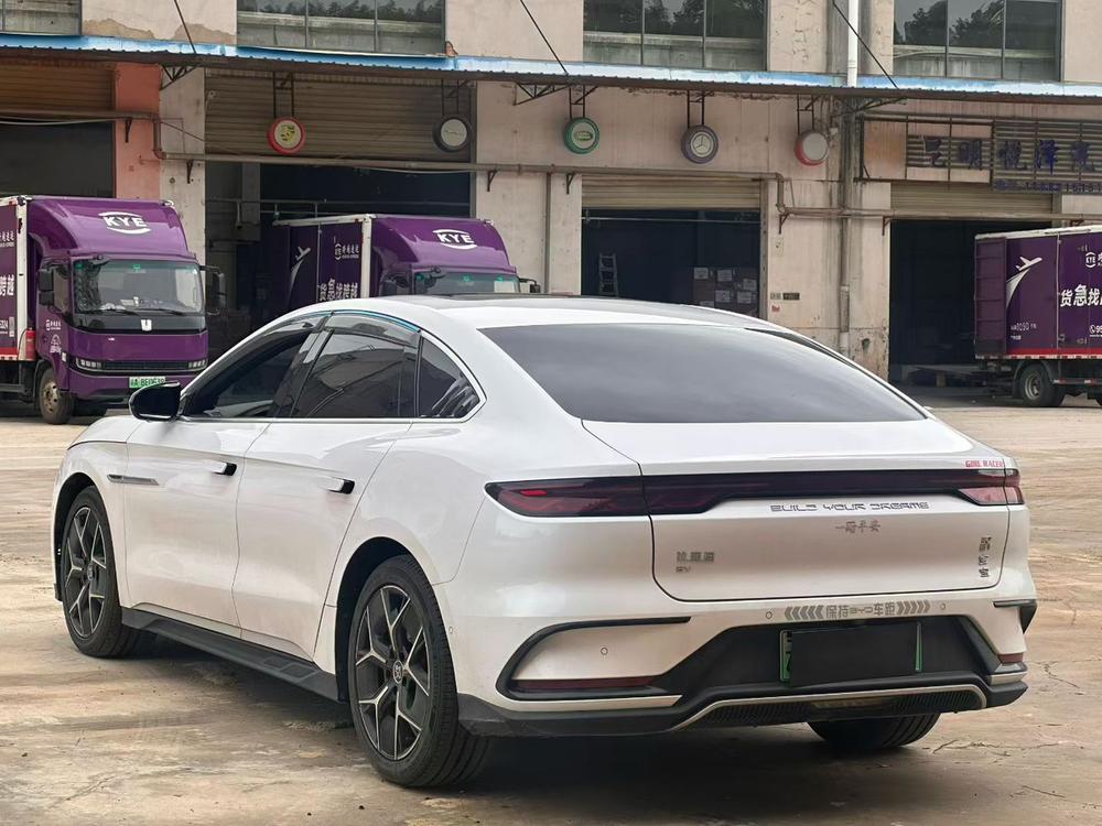 BYD Han 2023 #4 BYD Han 2023 car image #4