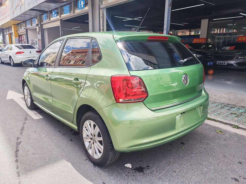 Volkswagen Polo 2013 car image #4