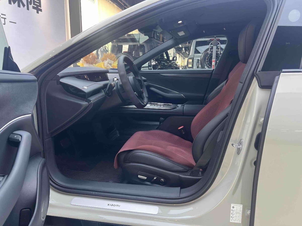 MI SU7 2025 car image #2