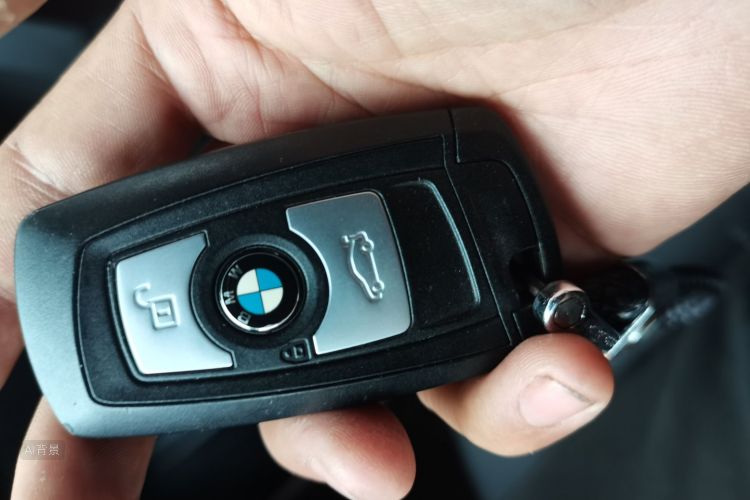 BMW 3 Series 2017 #10 BMW 3 Series 2017 car image #10