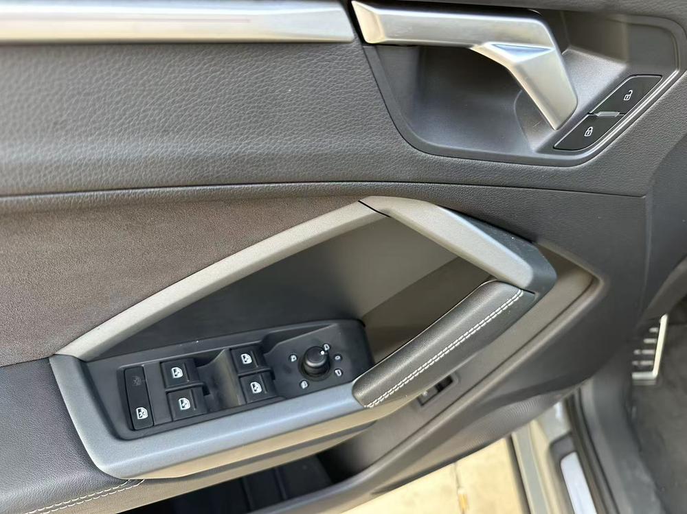 Audi Q3 2023 immagine di auto #25