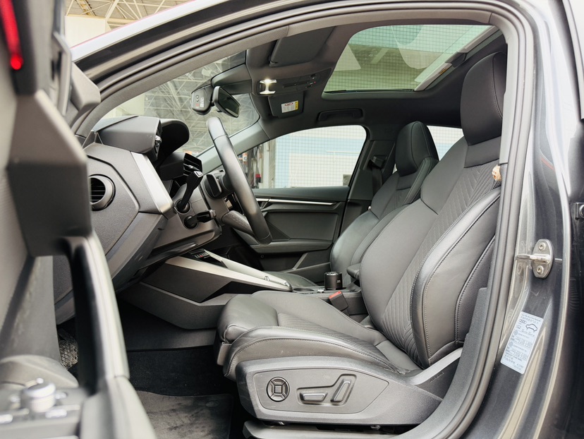 Audi A3 2024 car image #5