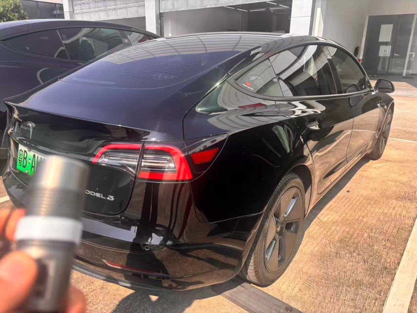 Tesla Model 3 2021 صورة سيارة #5