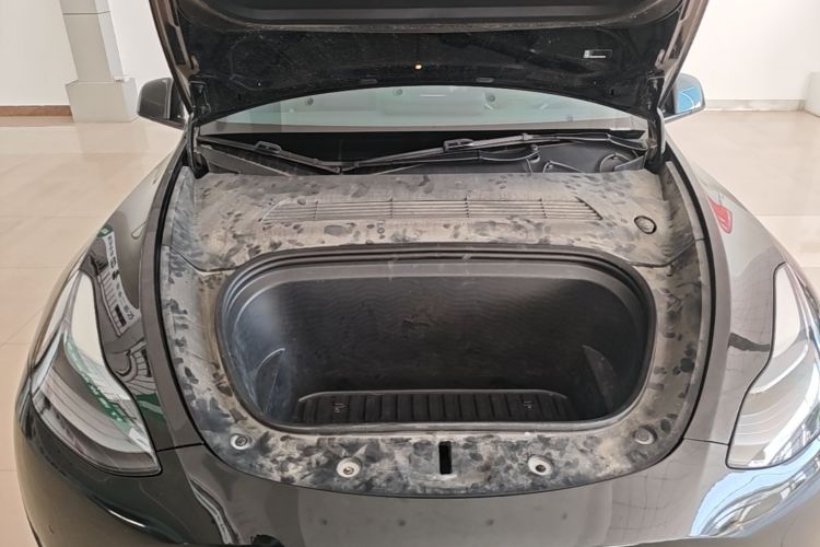 Tesla Model Y 2023 #20 Tesla Model Y 2023 car image #20
