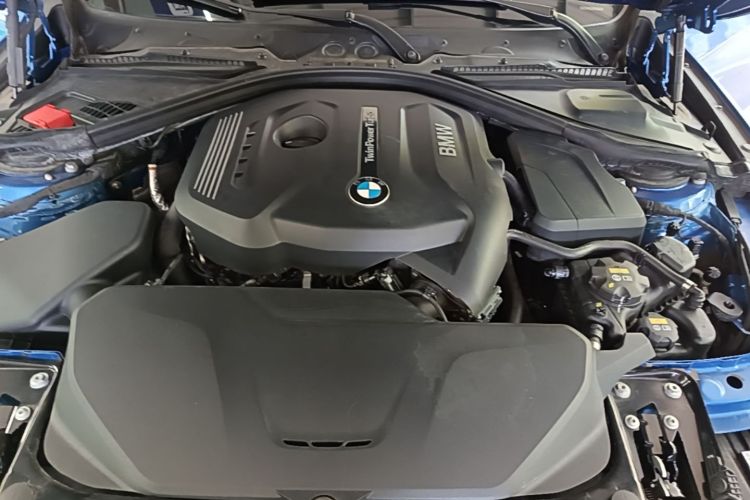 BMW 3 Series 2017 car image #20