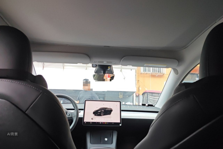 Tesla Model Y 2023 car image #20