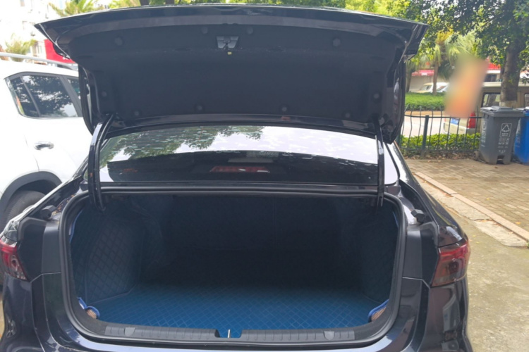 GEELY Emgrand 2023 image de voiture #19