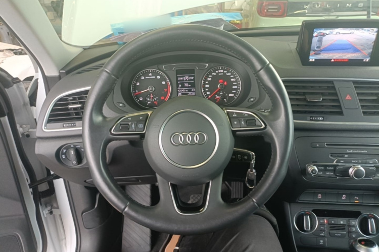Audi Q3 2018 #11 Audi Q3 2018 car image #11