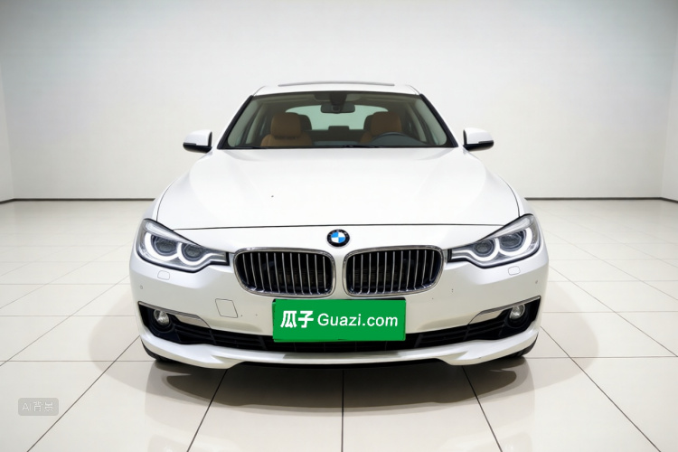 BMW 3 Series 2018 car image #3