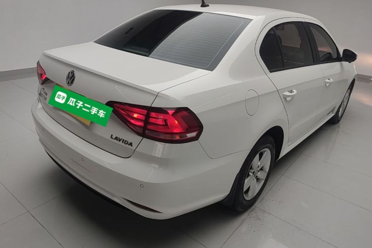 Volkswagen Lavida 2020 imagen de coche #7
