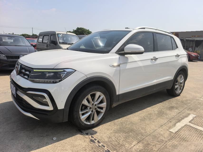 Volkswagen T-Cross 2020 Volkswagen T-Cross 2020 car image