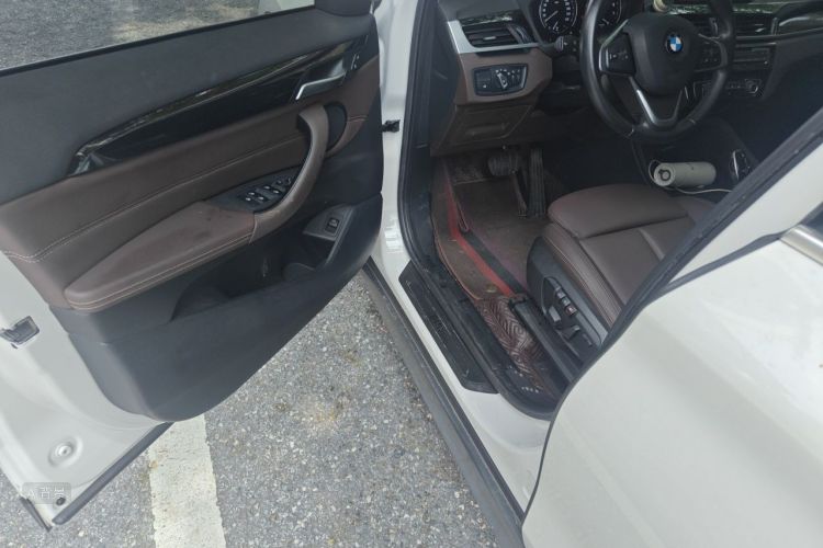 BMW X1 2020 car image #18