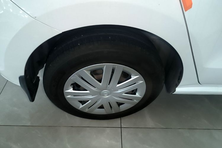 Volkswagen Polo 2018 car image #4