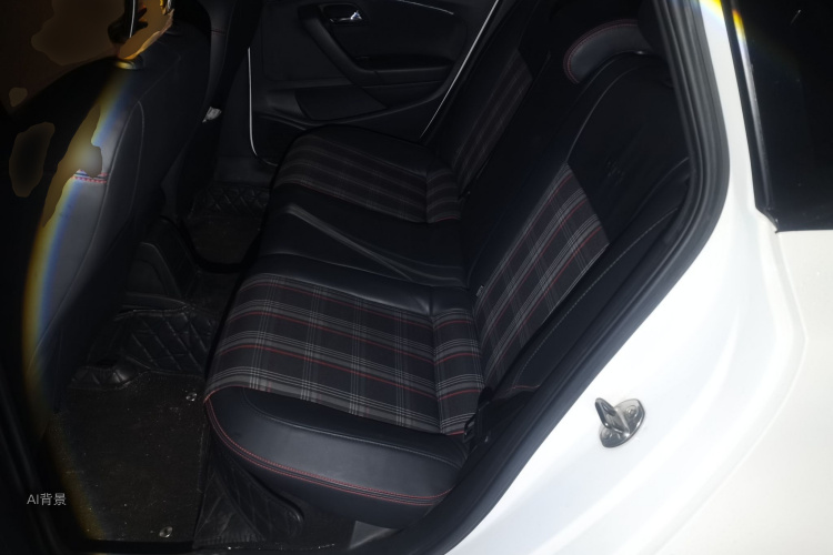 Volkswagen Polo 2019 car image #19