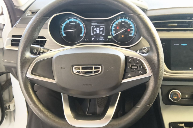 GEELY Emgrand 2022 car image #11