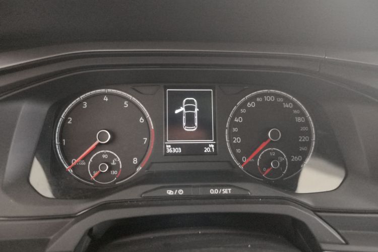 Volkswagen Polo 2019 car image #8