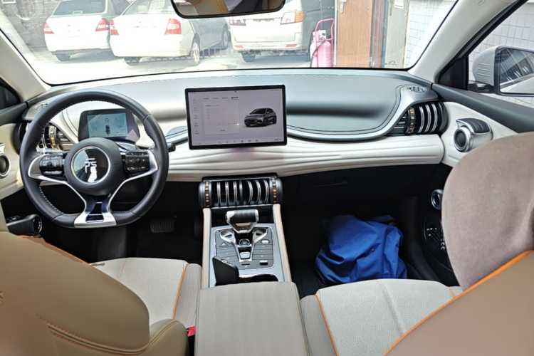 BYD Yuan Plus 2023 immagine di auto #11